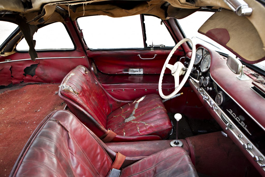 1956_Mercedes-Benz_Barn-Find_05